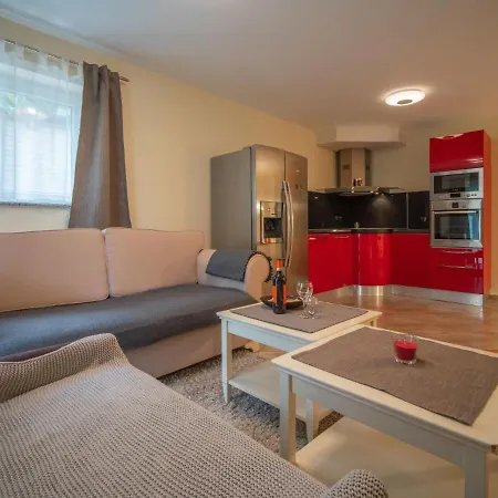 Svea By Interhome דירה מטולי